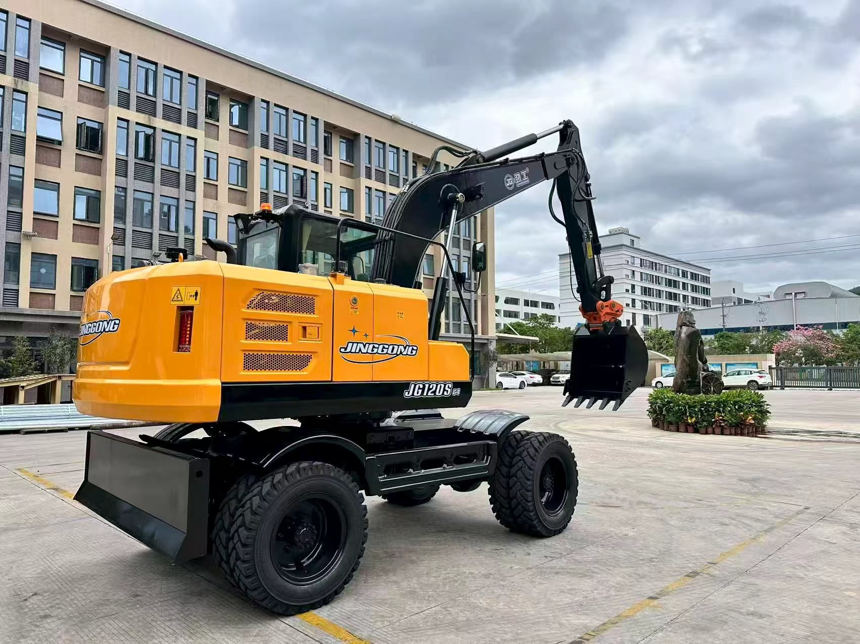 JG120S Wheeled Excavator, Customizable Construction Machinery with Yuchai Engine & 0.36m³ Bucket Capacity