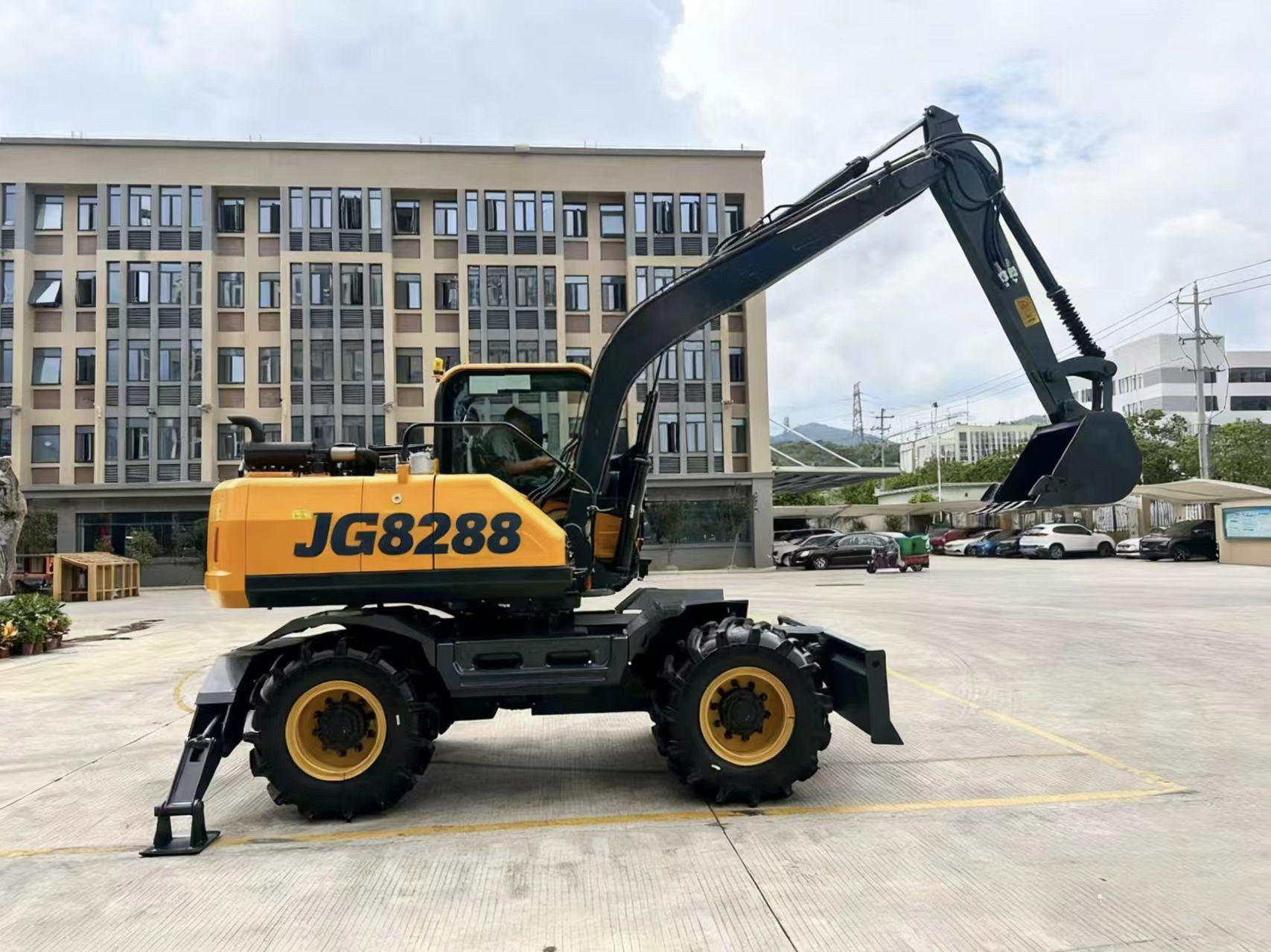JG8288 Wheeled Hydraulic Excavator,Construction Machinery with Large Tires for Efficient Digging & Earthmoving
