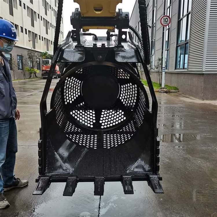 Jg80lt 8.5 Ton Crawler Excavator with Screening Bucket Railway Screening Machine