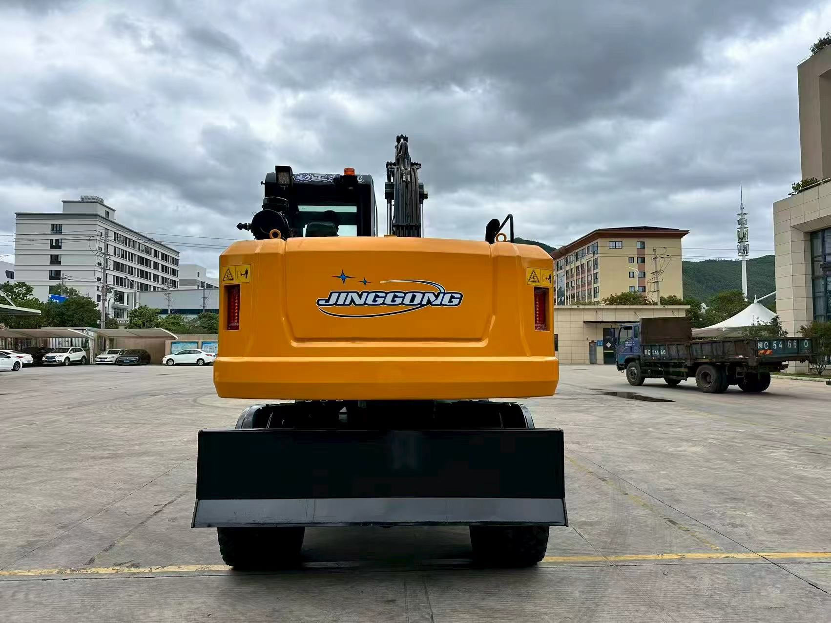 JG120S Wheeled Excavator, Customizable Construction Machinery with Yuchai Engine & 0.36m³ Bucket Capacity